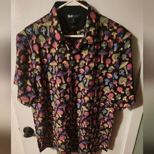 NWOT- Men's Psychadelic Black Mushroom Print Shirt Size Xl
